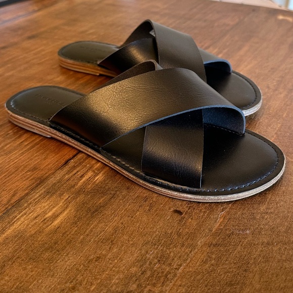 Banana Republic Factory Leather Cross Over Slides - Picture 2 of 5